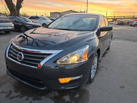 2013 Nissan Altima for sale at Makka Auto Sales in Dallas TX