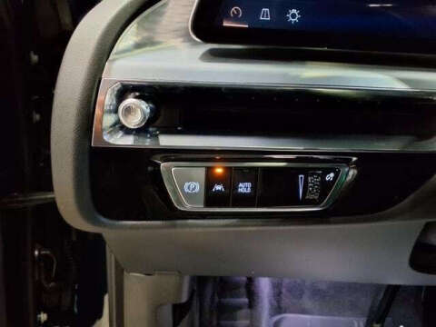 2024 Cadillac LYRIQ Luxury 1