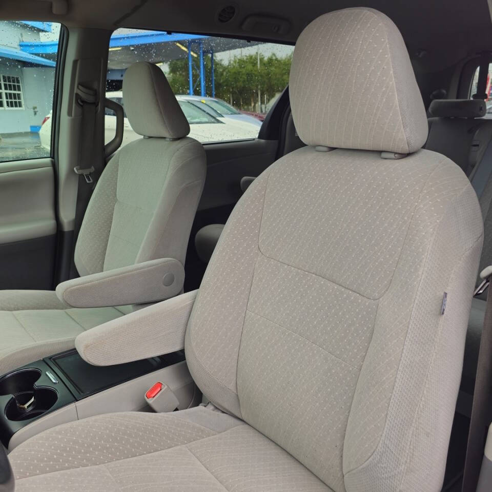 2018 Toyota Sienna for sale at SouthMotor Miami in Hialeah, FL