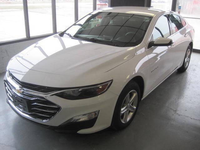2021 Chevrolet Malibu's photo
