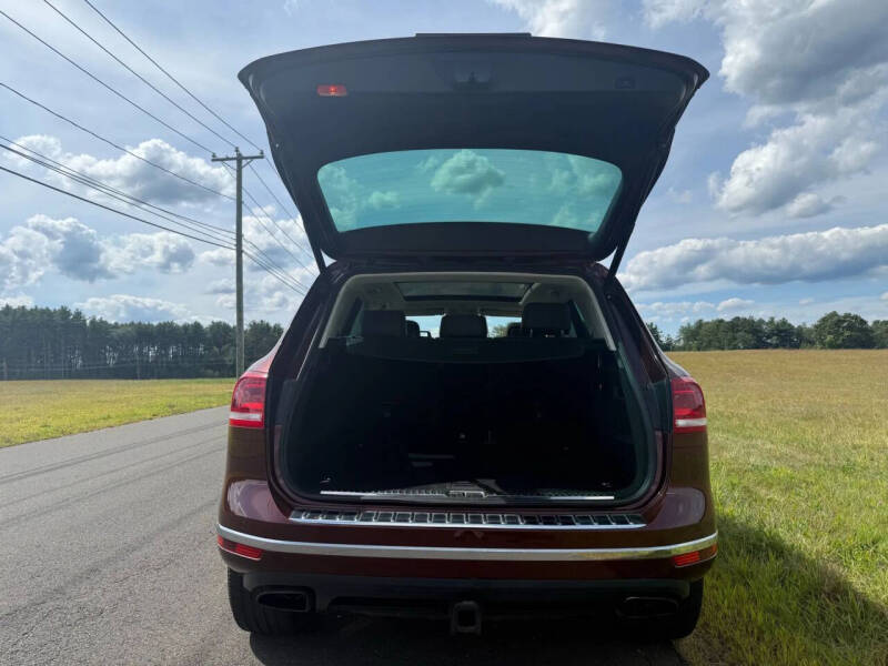 2017 Volkswagen Touareg V6 Executive