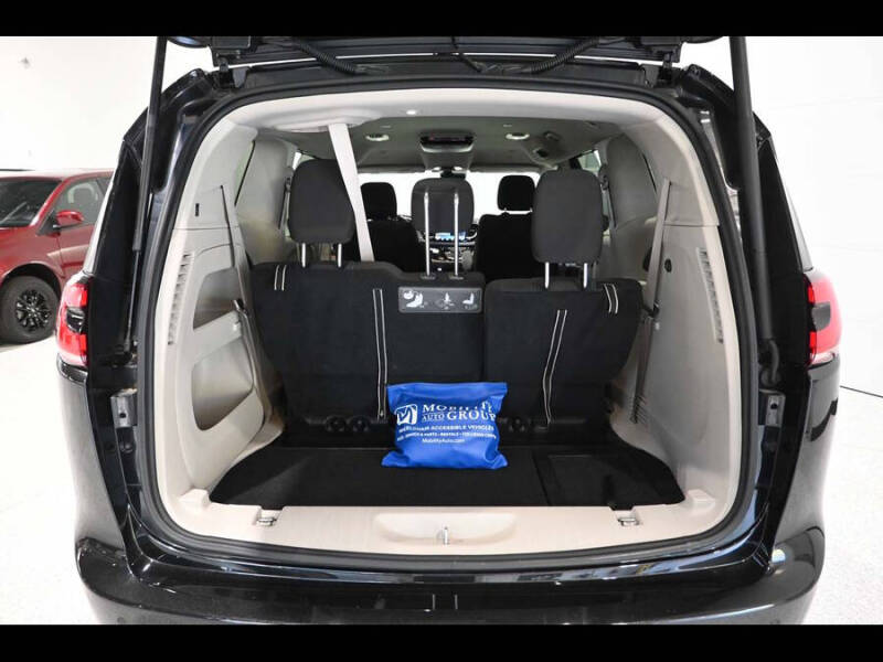 2021 Chrysler Pacifica Touring