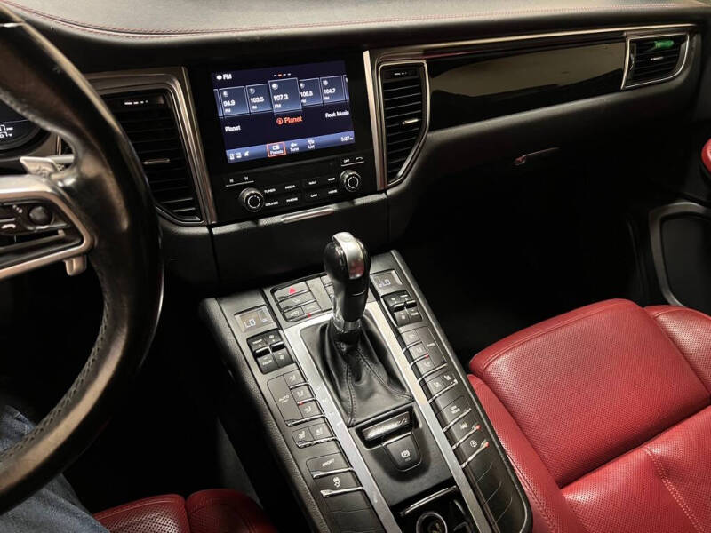 2018 Porsche Macan S