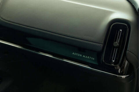 2025 Aston Martin DBX 707