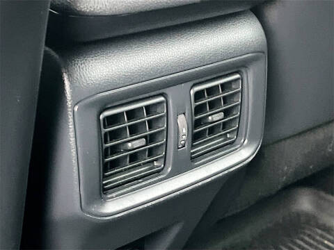 2025 Toyota RAV4 Hybrid XLE Premium