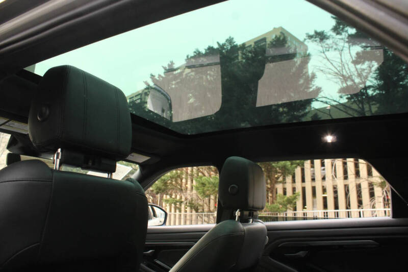 2020 Land Rover Range Rover Evoque R-Dynamic SE