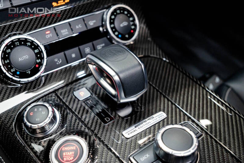 2015 Mercedes-Benz SLS AMG GT Final Edition