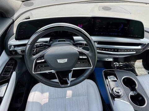 2023 Cadillac LYRIQ Luxury