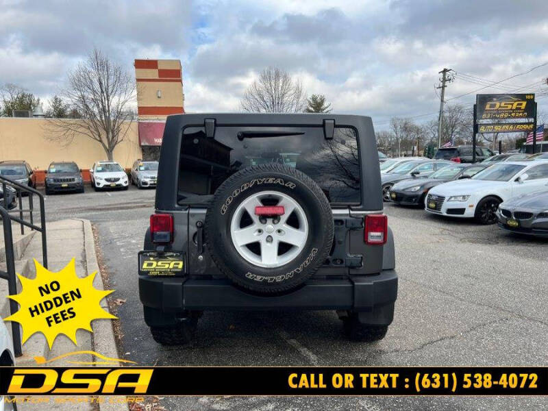 2017 Jeep Wrangler Unlimited Sport