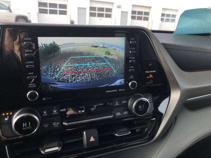 2022 Toyota Highlander XLE