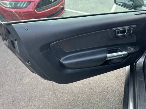 2017 Ford Mustang