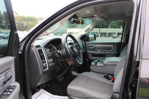 2017 RAM 1500 SLT