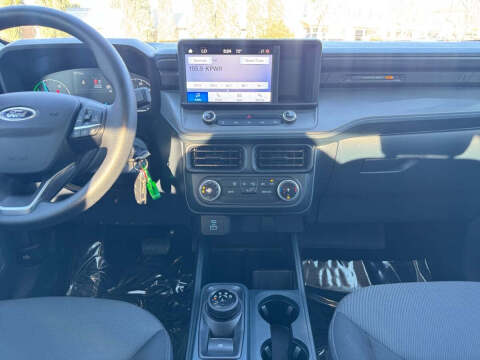 2024 Ford Maverick XL