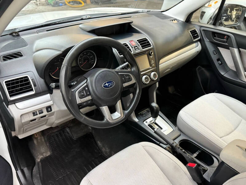 2017 Subaru Forester 2.5i