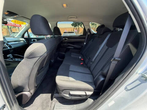 2022 Kia Sorento LX