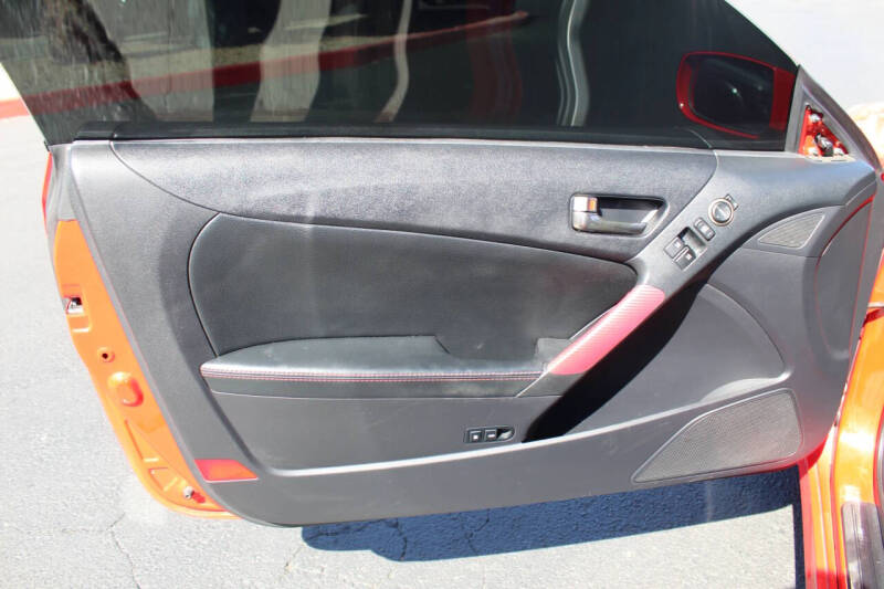 2016 Hyundai Genesis Coupe