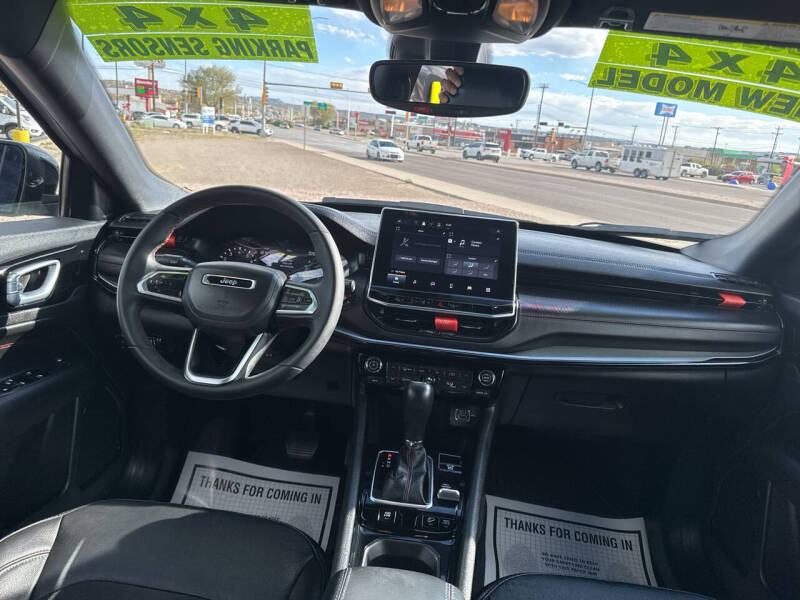 2025 Jeep Compass Trailhawk