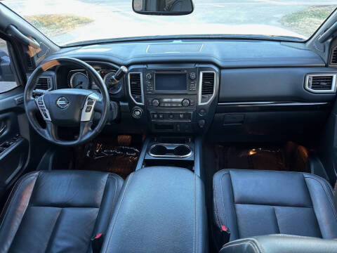 2018 Nissan Titan SL