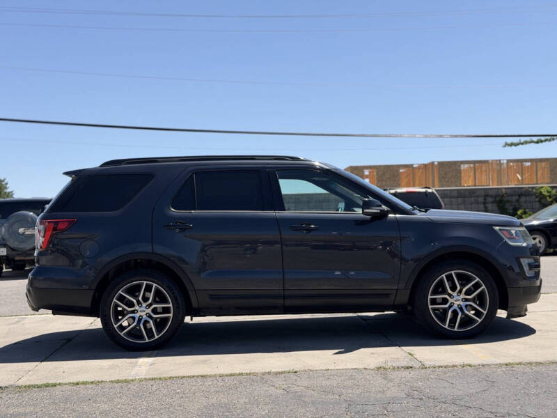 2017 Ford Explorer Sport