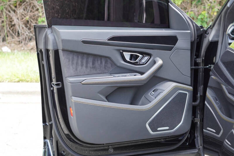 2021 Lamborghini Urus