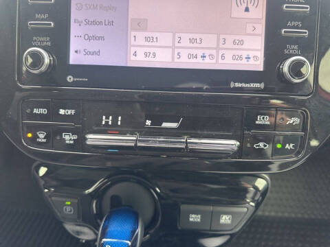 2022 Toyota Prius XLE