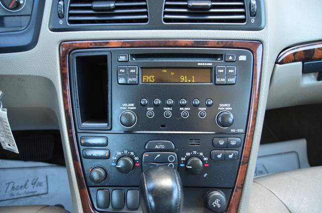 2005 Volvo XC70