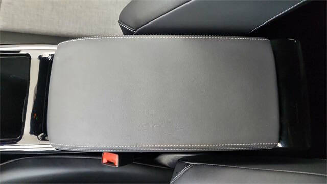 2025 Volkswagen ID.4 Pro