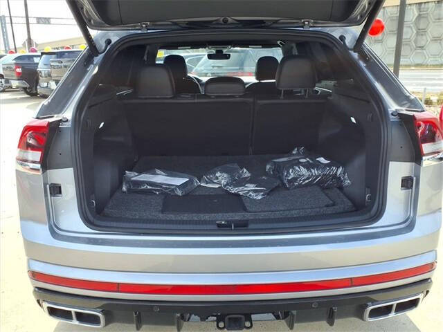 2024 Volkswagen Atlas Cross Sport SEL R-Line 4Motion