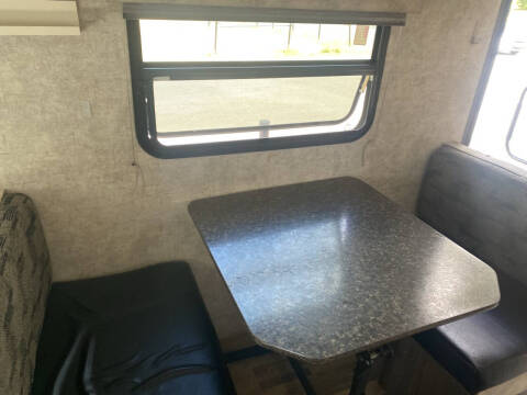 2017 Winnebago Winniedrop 170S