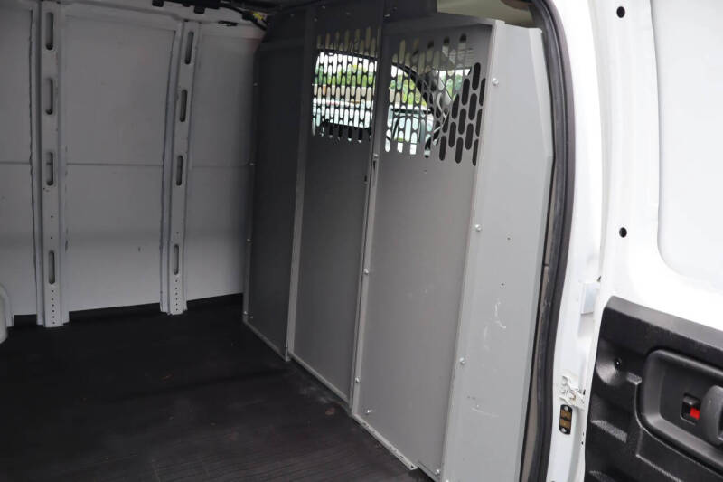 2023 GMC Savana 2500