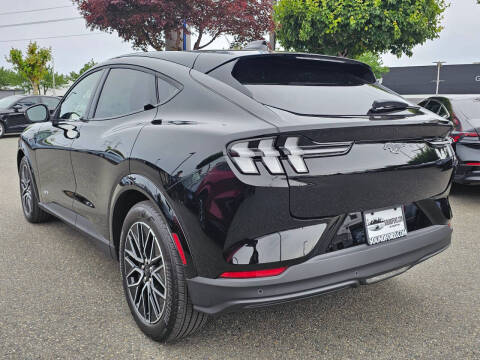 2026 Ford Mustang Mach-E Premium