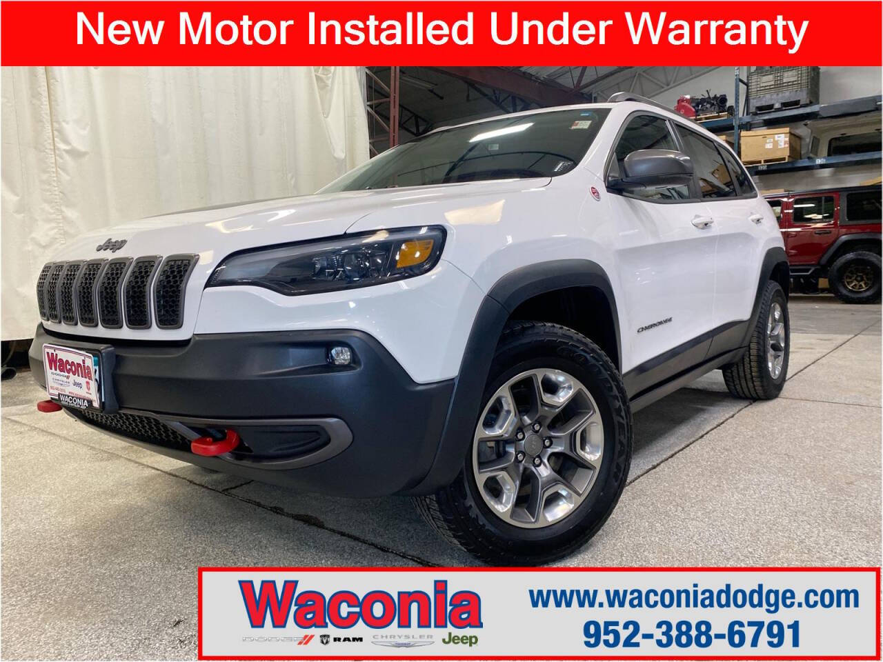 2019 Jeep Cherokee for sale at Victoria Auto Sales in Victoria, MN