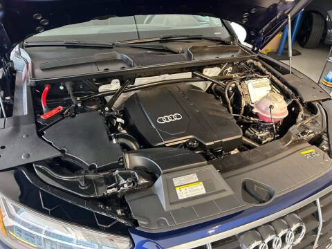 2025 Audi Q5 quattro Premium Plus 40 TFSI