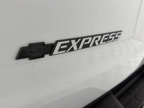 2022 Chevrolet Express 3500