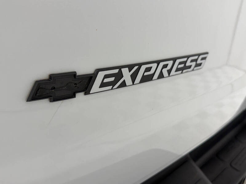 2022 Chevrolet Express 3500