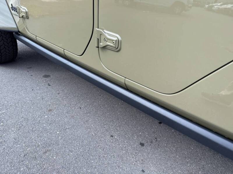 2025 Jeep Gladiator NightHawk