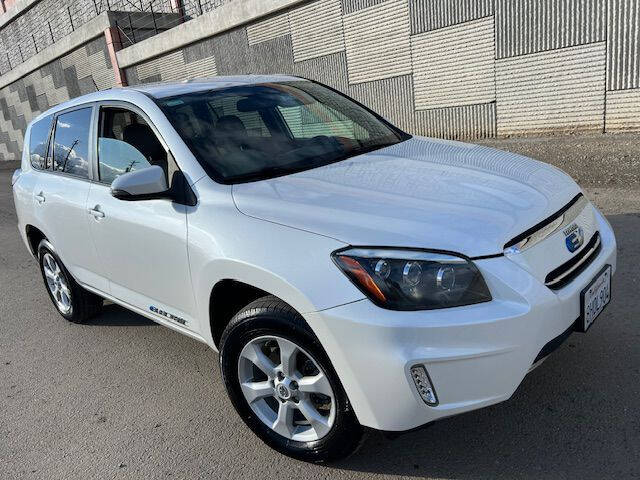 2013 Toyota RAV4 EV Base