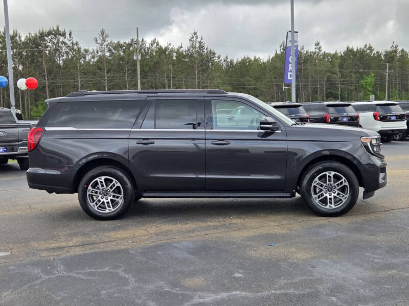 2026 Ford Expedition MAX Active