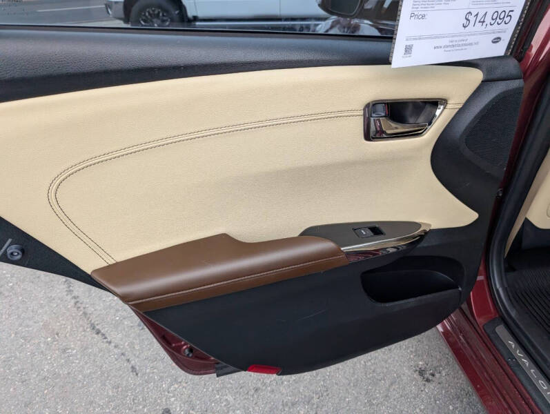 2017 Toyota Avalon XLE Premium