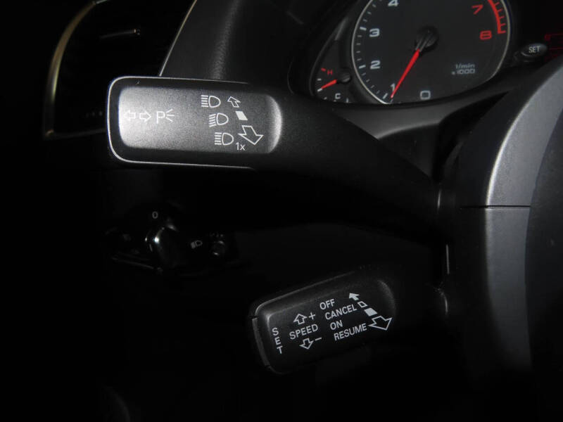 2011 Audi Q5 2.0T quattro Premium