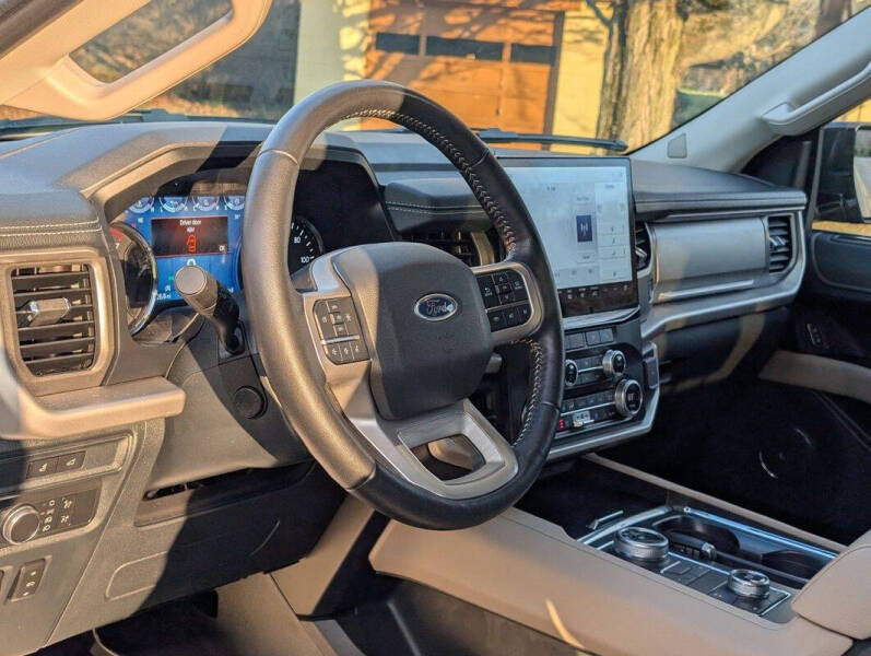 2022 Ford Expedition MAX XLT