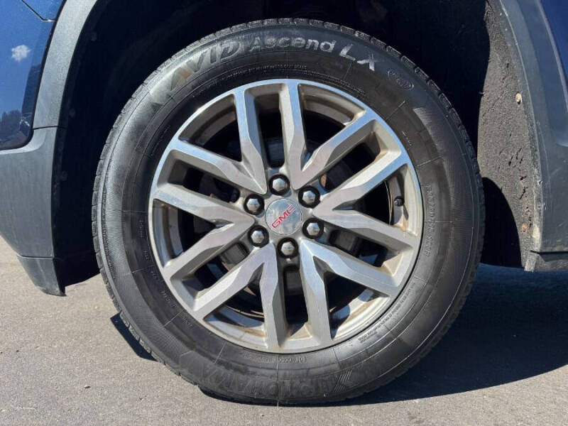 2017 GMC Acadia SLE-2