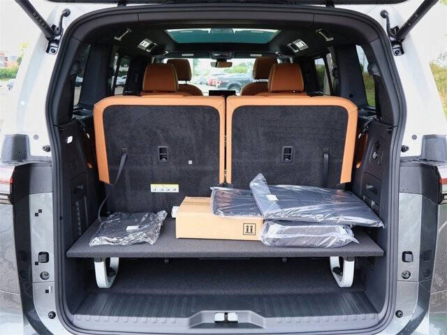 2025 Volkswagen ID. Buzz Pro S Plus 4Motion