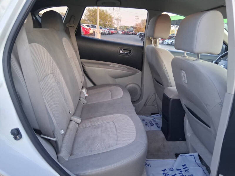 2012 Nissan Rogue SV