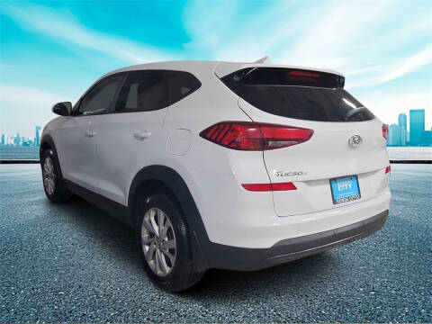 2021 Hyundai Tucson SE
