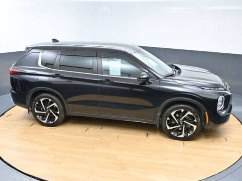 2022 Mitsubishi Outlander SE