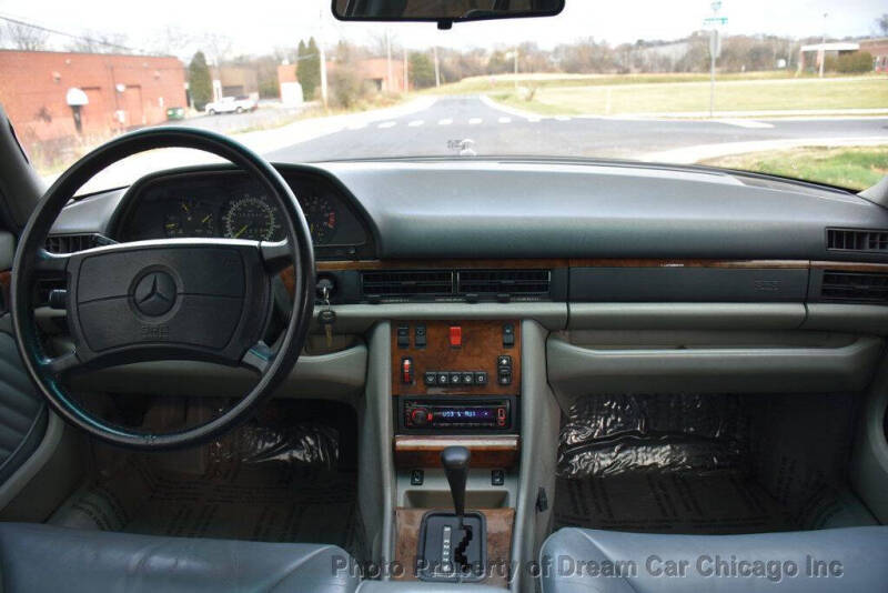 1991 Mercedes-Benz 560-Class 560 SEL