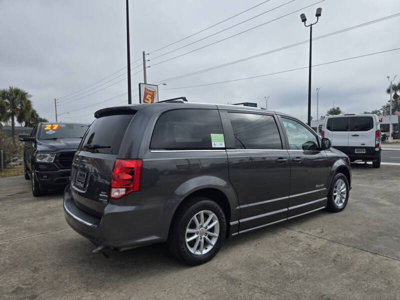 2020 Dodge Grand Caravan SXT