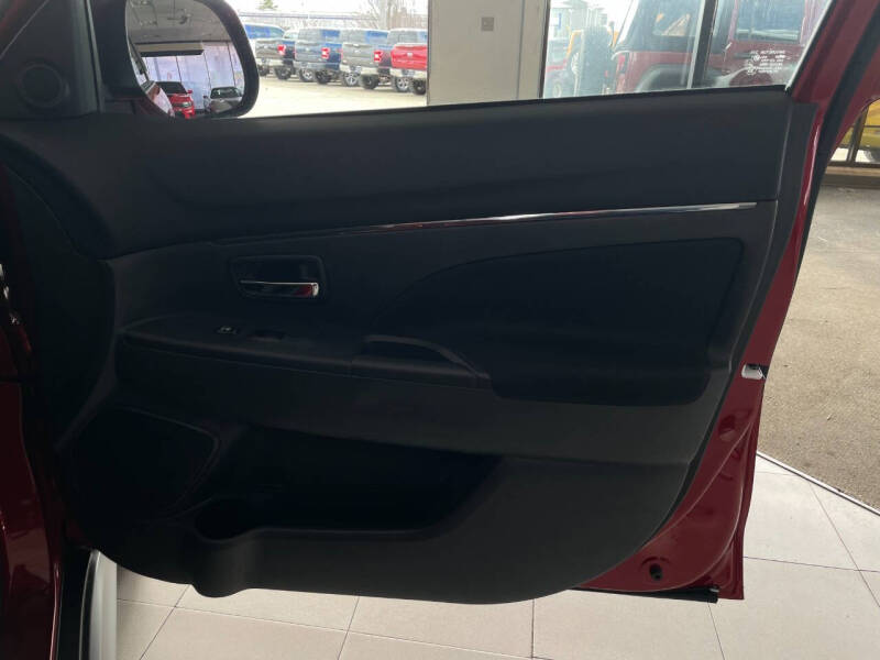 2024 Mitsubishi Outlander Sport ES