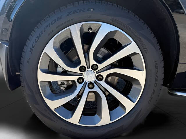 2025 Land Rover Discovery Sport P250 Dynamic SE